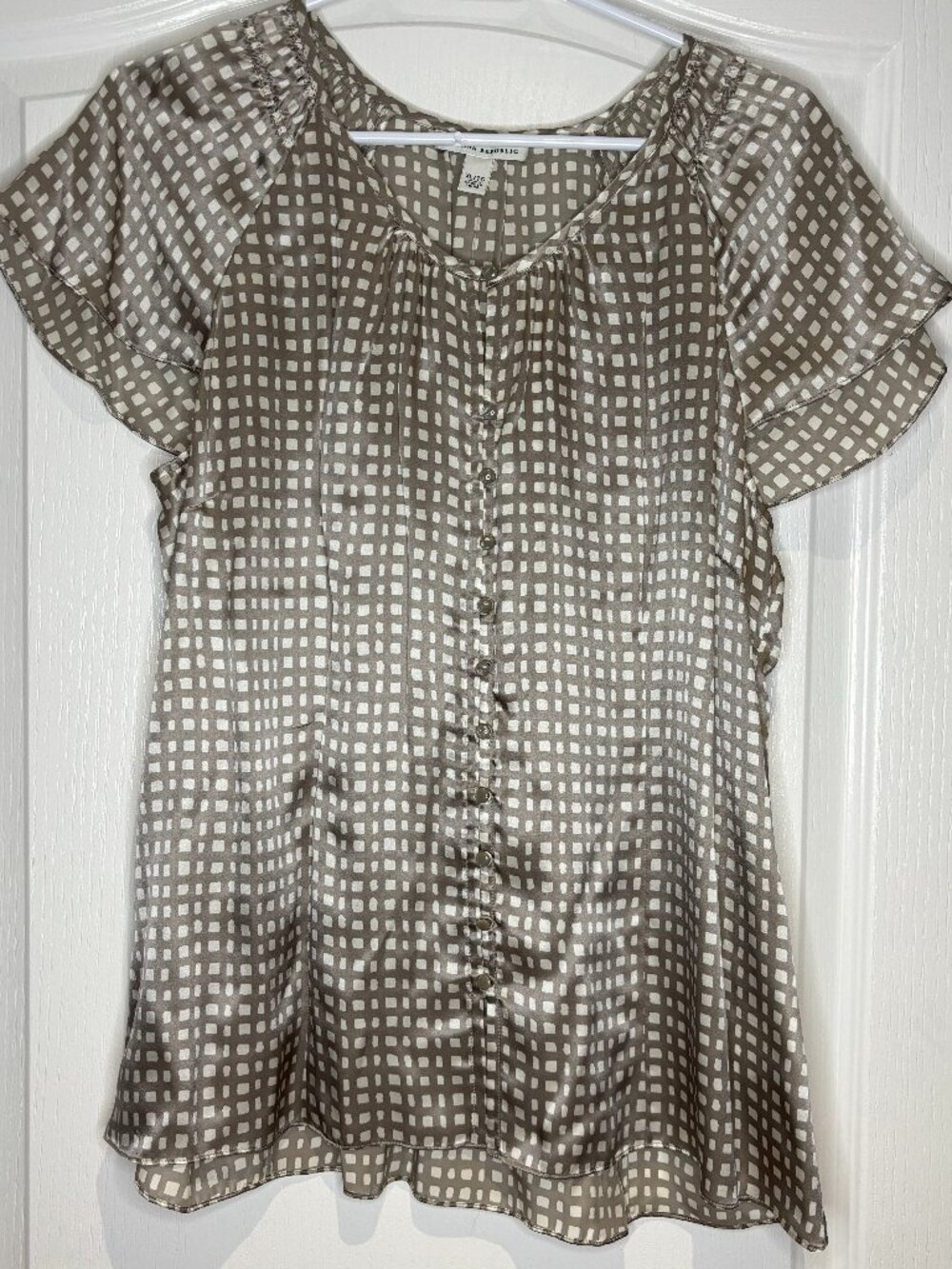 Banana Republic Short Sleeve Silk Blouse XL BNWT